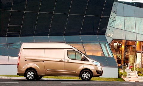 New High-Roof Ford Transit Custom Now Available to Customers Across Europe