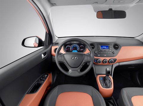 HYUNDAI i10 otomotik2