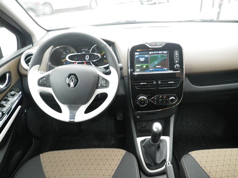 Renault clio test6