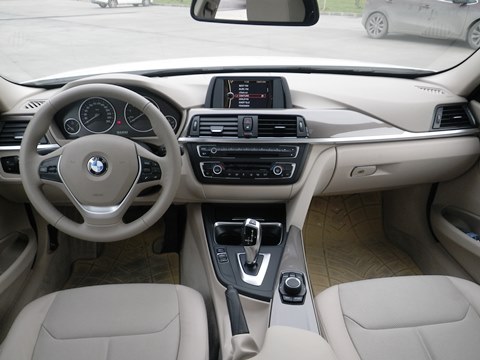Bmw 320 test5