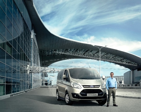 Ford_Tourneo_Custom
