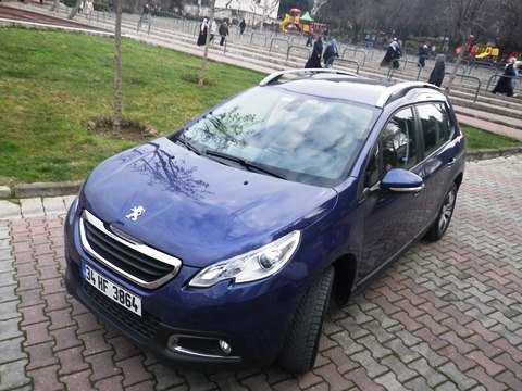 Peugeot 2008 test2