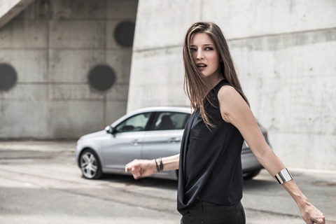 Peugeot_3085