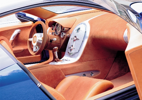 005_Retromobil_Eb 18.4 Veyron_Interior