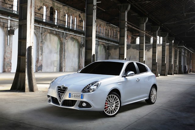 ALFA ROMEO GIULIETTA-4