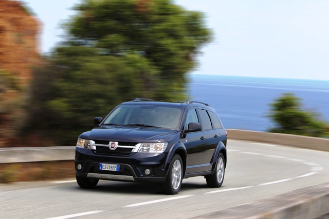 FIAT FREEMONT-2