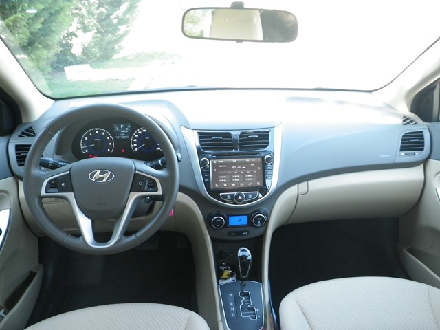 Hyundai aksent test5