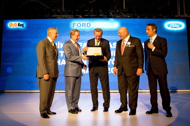 FORD Yenikoy Fabrikasi Acilis Toreni1