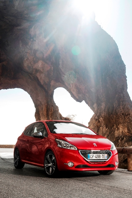 208GTi_1203TC003