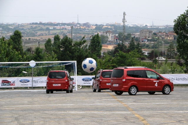 Ford Courierball4