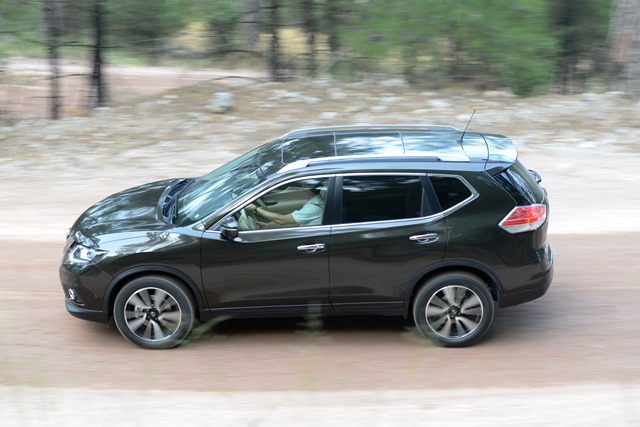 Nissan_X-Trail_Lansman10