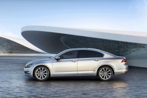 2015-VW-Passat-B8-3