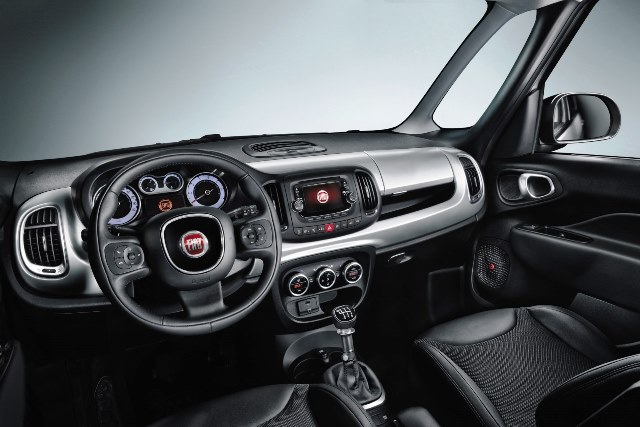 FIAT 500 AILESI BUYUYOR9
