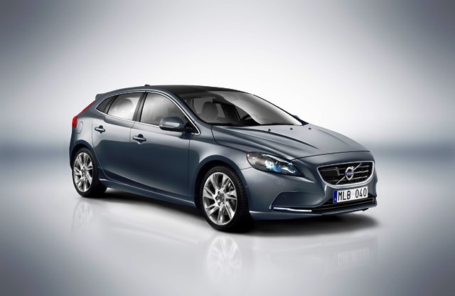 Volvo V40 (2)
