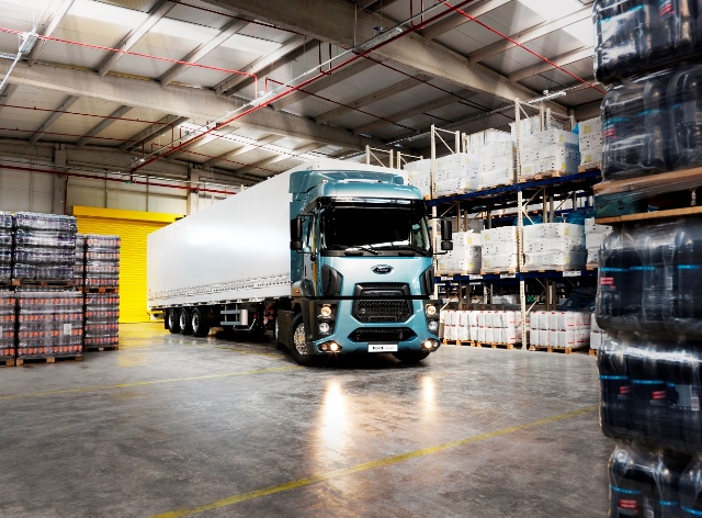 Ford_Cargo_1846T