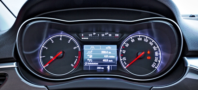 Opel-Corsa-289637