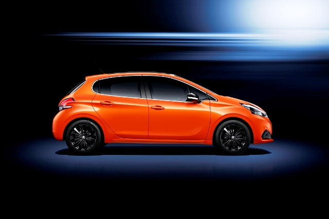 Peugeot_208 2