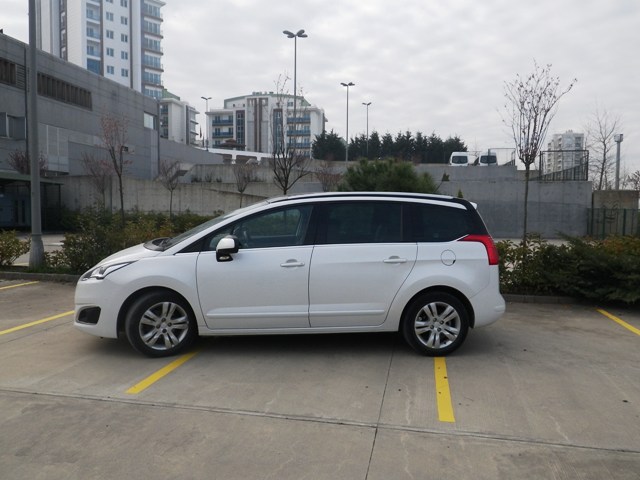 Peugot 5008 test3