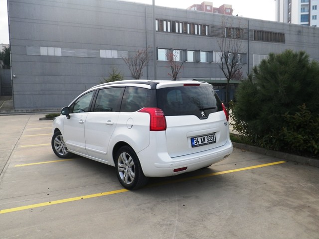 Peugot 5008 test4