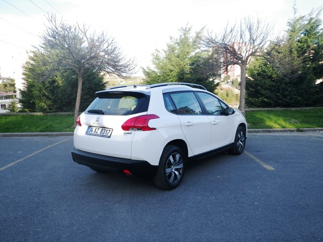 Peugeot 2008 test3
