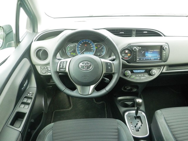 Toyota Yaris test3