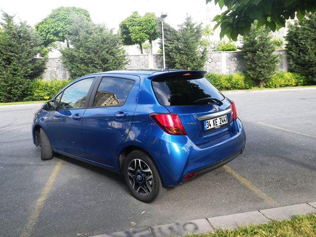 Toyota Yaris test4