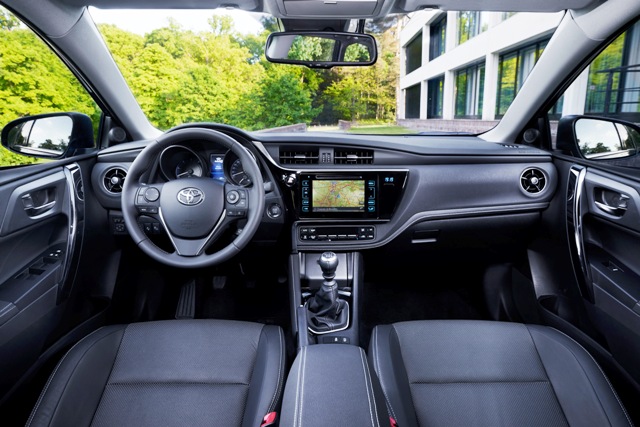 Toyota Yeni Auris5