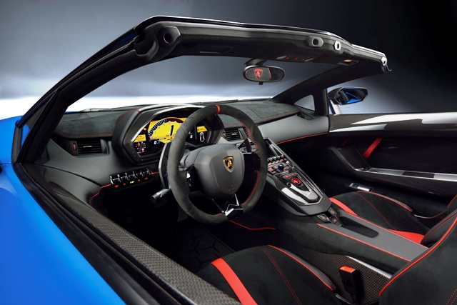 1-Lamborghini Aventador LP 750-4 Superveloce Roadster