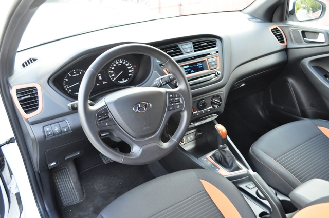 Hyundai i20 spor test8