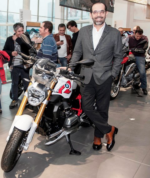 BMW motosiklet 2