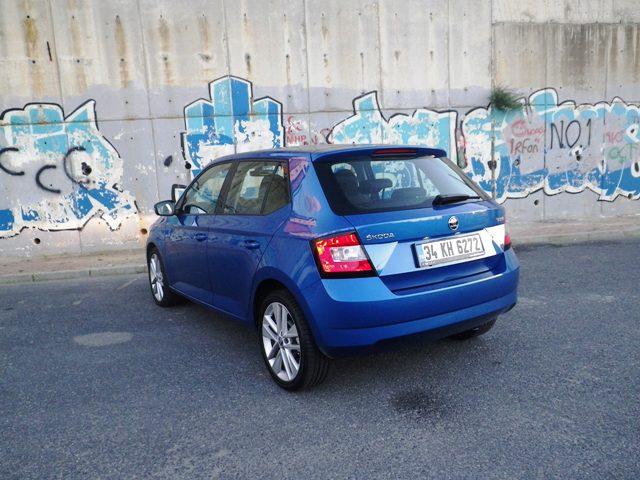 Skoda Fabia test3