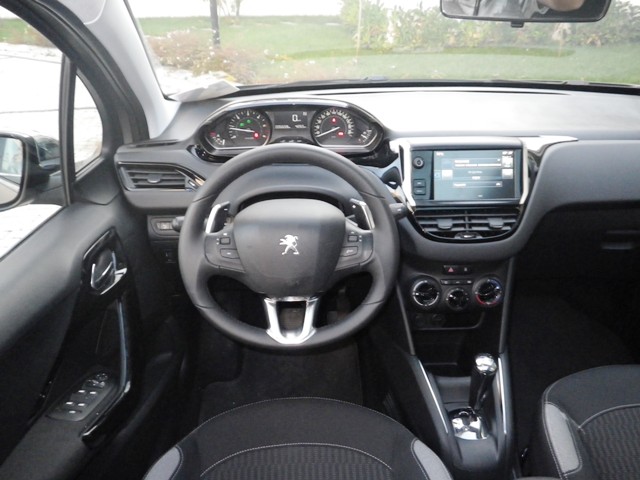 PEUGEOT 207 test1