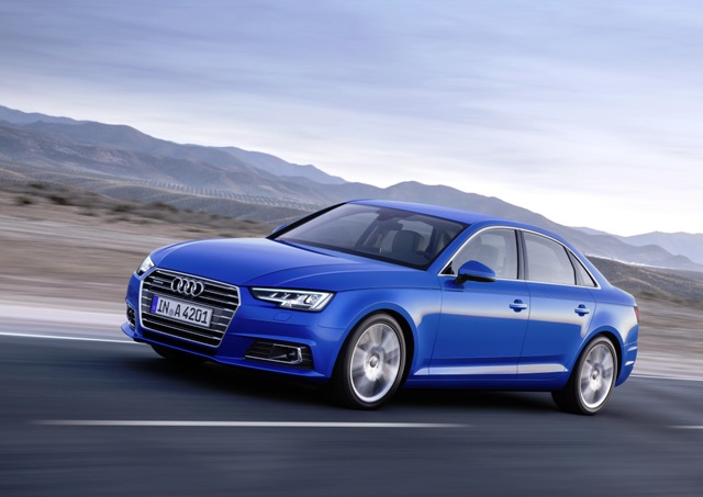 Audi_A4_Showroom2