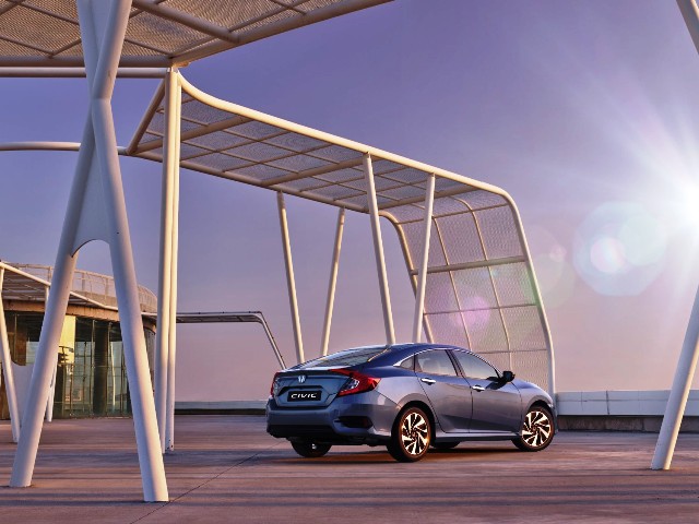 honda-civic-sedan-2