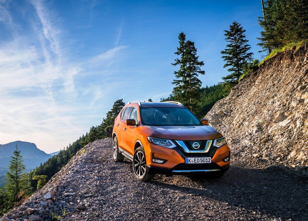 X-TRAIL GÜNCEL VERSİYONUNA KAVUŞUYOR