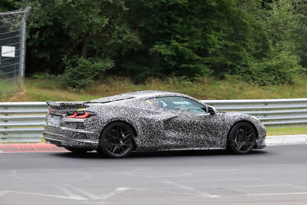 2023 Corvette Z06’nın testleri yarıda kaldı
