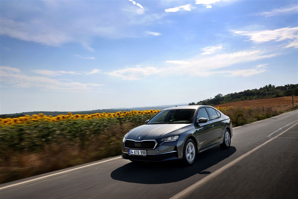 Skoda’nın Yenilenen Octavia Sedan ve Combi Modelleri Satışa Sunuldu