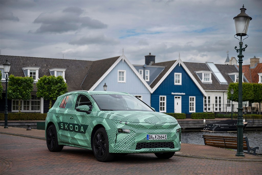 Skoda’nın Yeni Elektriklisi Elroq İddialı Geliyor