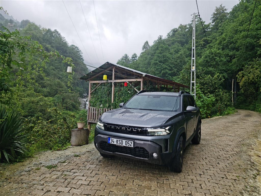 Tüm Rakipleri #Bırakgeridekalsın: Yeni Renault Duster