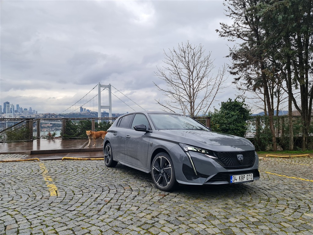 Sportif Elektrikli: Peugeot e-308