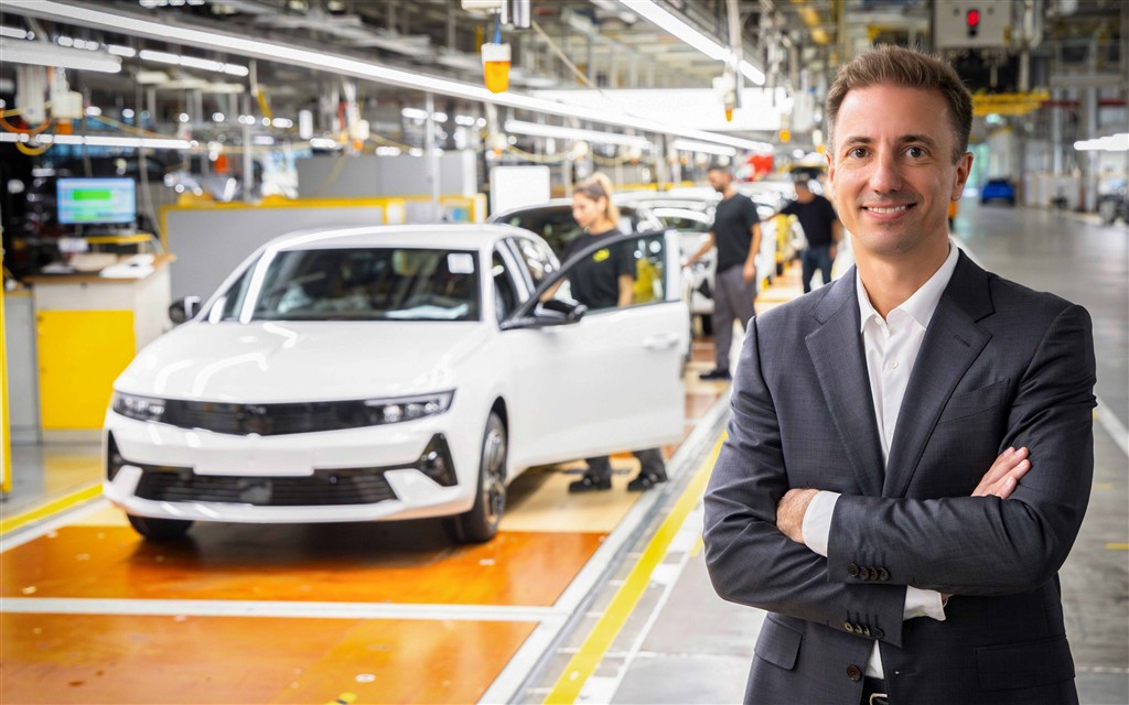 Opel, Florian Huettl’in Sözleşmesinin 3 Yıl Daha Uzatıldığını Açıkladı!