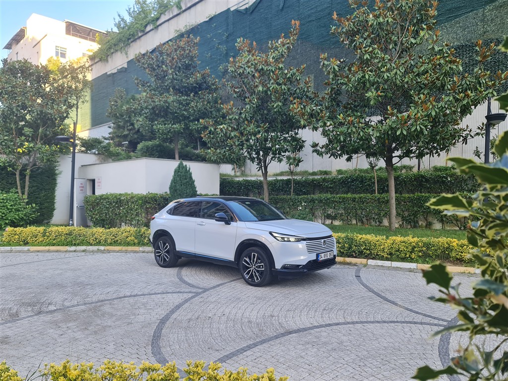 Ne Kadar İddialı?  Honda HR-V