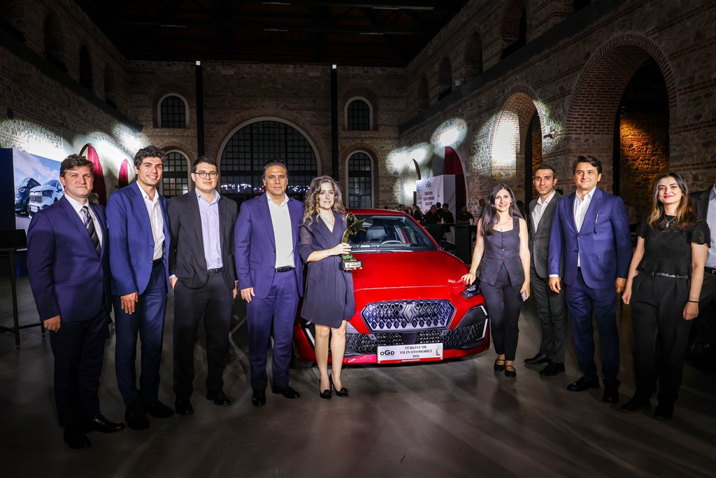 Türkiye’de “Yılın Otomobili” Renault Clio Seçildi