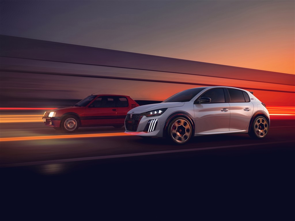 YENİ PEUGEOT E-208 GTi LE MANS’TA ÖRTÜLERİNİ KALDIRDI!