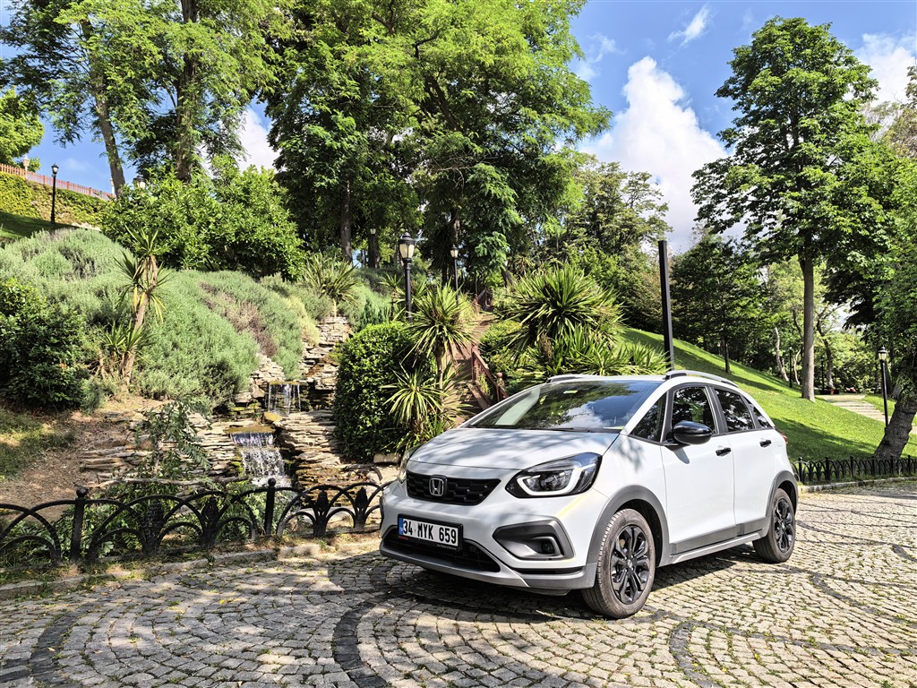 Honda Jazz Crosstar : Küçük Sınıfta Büyük Karakter