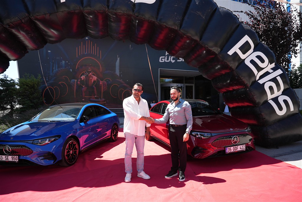 PETLAS’IN 50’NCİ YILINA ÖZEL DÜZENLEDİĞİ OTOMOBİL KAMPANYASININ TALİHLİLERİ MERCEDES-BENZ CLA’LARINA KAVUŞTU