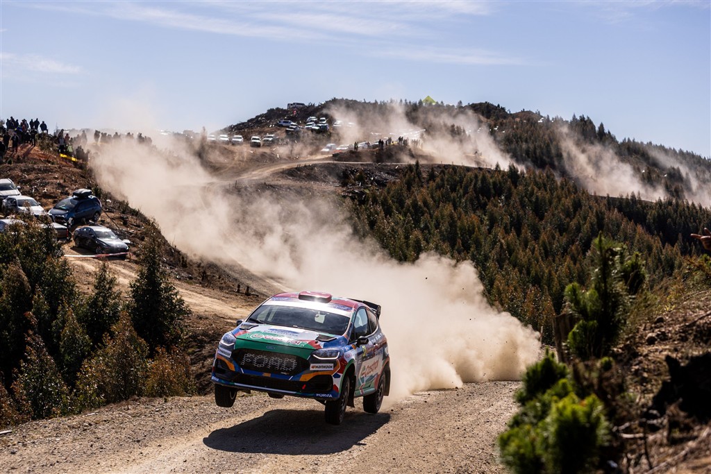 Türk Motor Sporlarında Tarihi Zafer: Castrol Ford Team Türkiye Pilotu Ali Türkkan Dünya Şampiyonu!