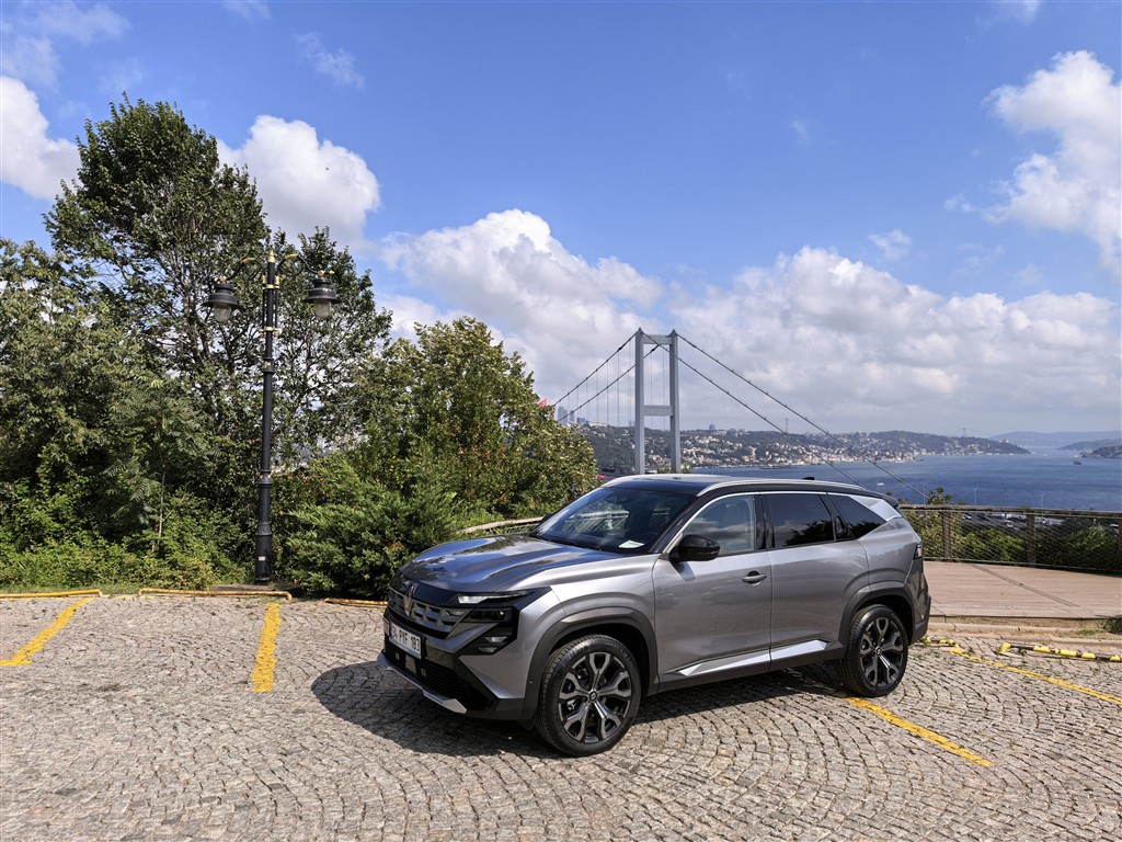 Renault Boreal Iconic Full Hybrid E-Tech 160 hp Test: Konfor ve Verimlilik Odaklı Yeni SUV